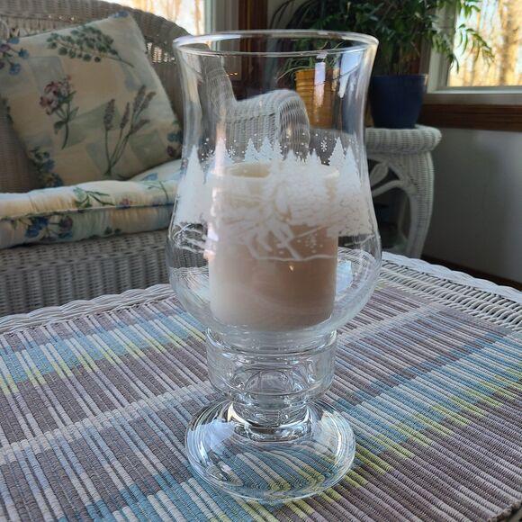 Vintage Avon President's Club 1996 Luminarc Glass Hurricane Lamp Sleigh Ride - Picture 4 of 10